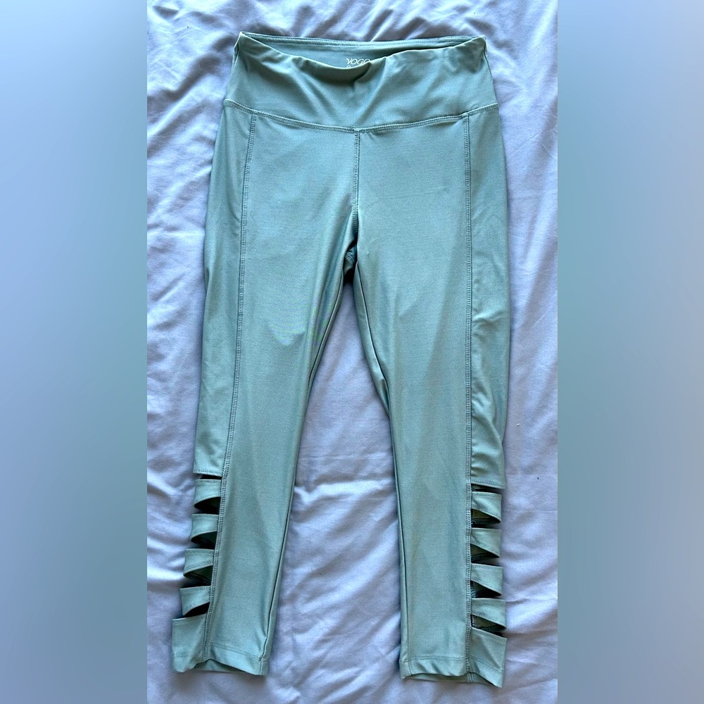 Vogo Athletica Cropped Leggings